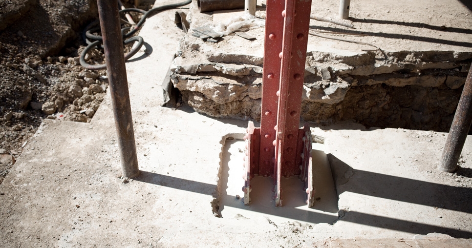 Foot of the steel load-bearing column under the garden terrace after reconstruction, 2011, photograph: David Židlický