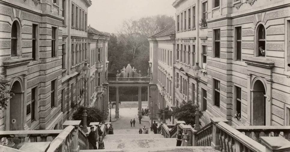 Průhled z ulice Schodové k lužáneckému parku, foto: Muzeum města Brna