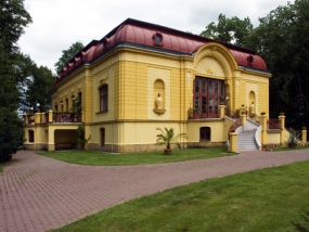 Entrance area of the so-called Small Villa, 2007, photograph: Miloš Strnad 